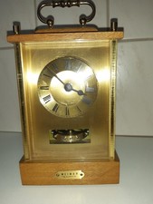 Weimar Quartz Kaminuhr mit Drehpendel ehemals DDR