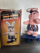 Surfing Bunny Duracell Hase