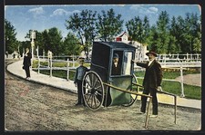 Ansichtskarte ein Page mit einer geschlossenen Rikscha 