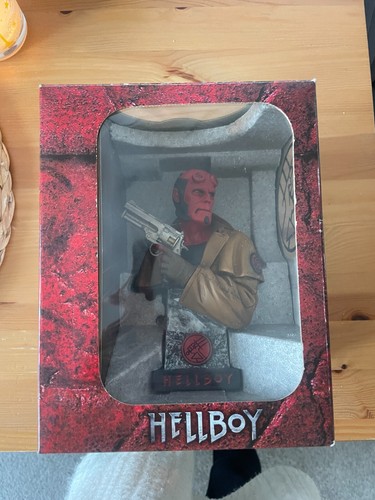 Hellboy director s - hellboy, director's