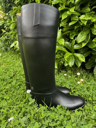 Aigle ecuyer dressage - aigle,