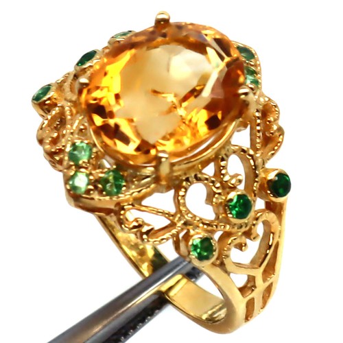 Golden yellow citrine tsavorit - golden,