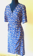Wickelkleid 40 blau weiß