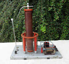 Alter Funkeninduktor Tesla Spule 25 V