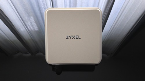 Zyxel nr7102 router - zyxel,