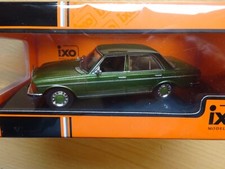 Mercedes Benz 240D W123 grün