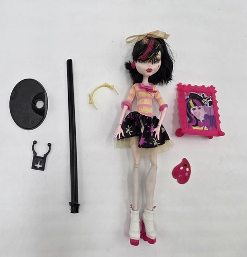 Monster high art class - monster,