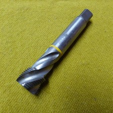 Gewindebohrer M27 x 2 HSSE