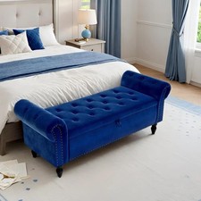 Sitzhocker mit Stauraum