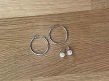 Creolen und Perlen-Ohrstecker silberfarben - Top!