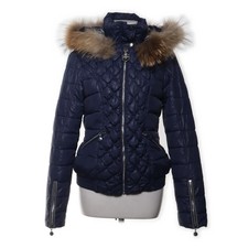 Miss Nickelson, Winterjacke