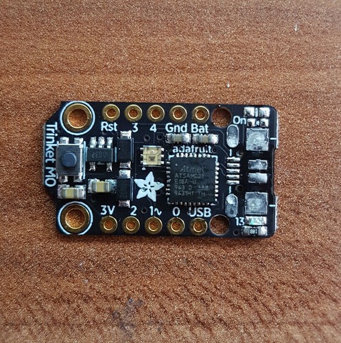 Adafruit trinket nintendo - m0,