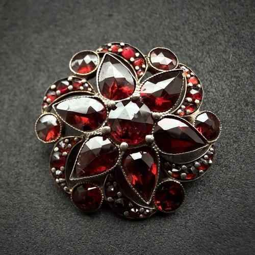 Tracht brosche granat - tracht, rot