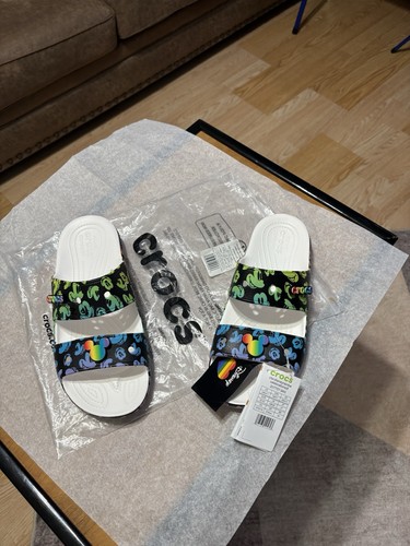 Crocs classic disney rainbow - crocs,