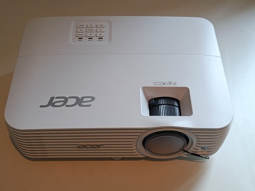 Acer beamer 4000ansi lumen - acer,