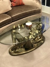 Couchtisch Liegende Nackte