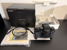 Fujifilm Fuji X-T4 Black 600 Shots