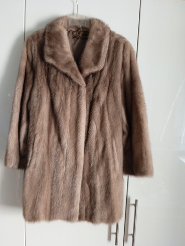 Nerzjacke wunderschön