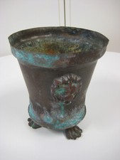 Grabenkunst Topf / kleiner Sektkühler aus Granathülse , WK I  mit Hundekopfmarke