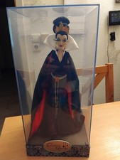Disney excl.  Villains