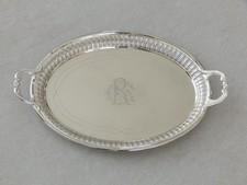 Ovales Serviertablett