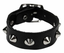 Lederarmband Schwarz Gothic & Punk Armband mit Spitznieten Lederarmband Nieten