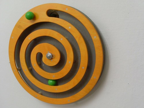 Wandspiel kugelspirale orange - wandspiel,