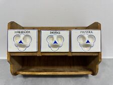 Altes antikes Gewürzschränkchen aus Holz Keramikeinsatz - Gewürzschrank alt