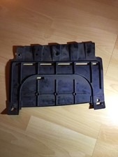 bmw e92/e93 führung hinten mitte unten unterboden heckstoßstange