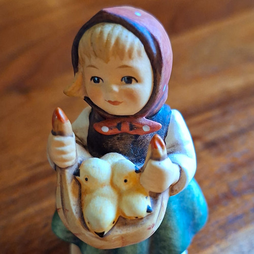 Hummel porzellanfigur von - m.i., hummel-porzellanfigur