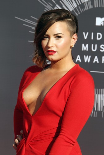 Foto demi lovato - lovato,