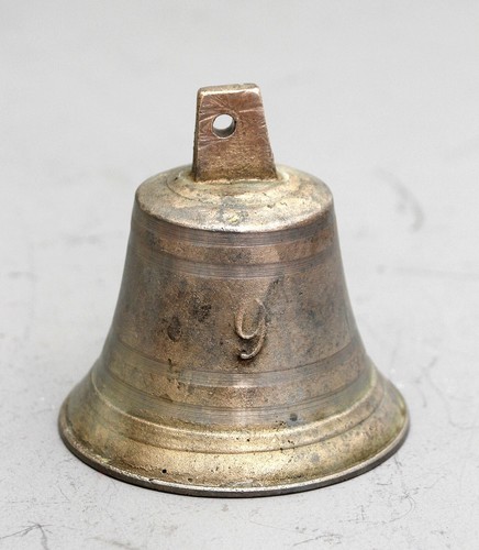 Alte glocke 9 - nr.,