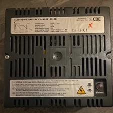 Elektronische Batterieladegerät CBE CB-522  12v 22A  Top Zustand 