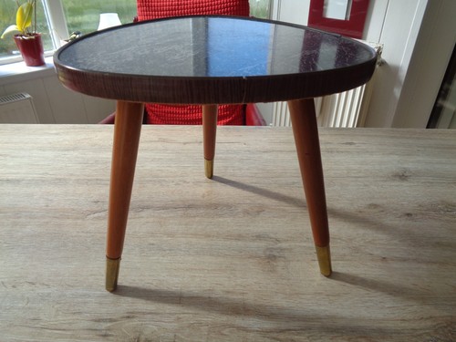 Blumenhocker beistelltisch - blumenhocker,