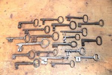 20 Stück antike Schlüssel