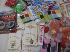 Karton voll Spielzeug Spielwaren Wurfmaterial Karneval Fasching Restposten Neu