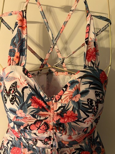 Badekleid tankini mit shorts - badekleid,