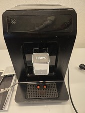 Krups Evidence Plus EA894 Kaffeevollautomat -geht an u funktioniert siehe Text