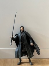 The lord of the Rings LotR Aragorn Strider Action Figure ToyBiz 2001 6"