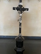 Kruzifix Altarkreuz Standkreuz