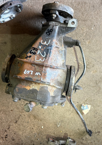 Mercedes w202 differential - mercedes,