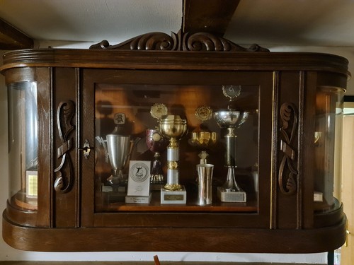 Antiker hängeschrank massiv - hängeschrank, /
