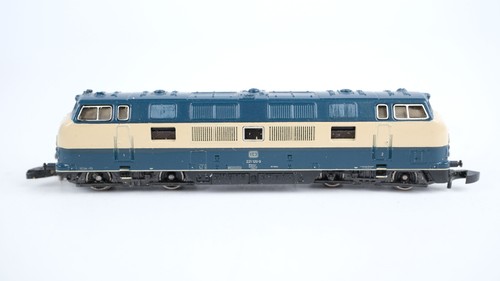 Märklin diesellok 221 - ,