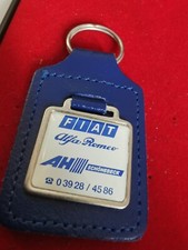 Alter Fiat  Schlüsselanhänger Autohaus