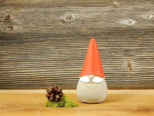 Nikolaus aus beton - aus,