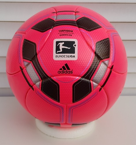 Neu adidas matchball - neu,