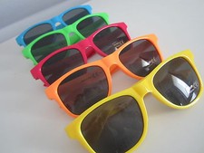 4er SET BACARDI RAZZ SONNENBRILLE STYLISCHE NEON PARTYBRILLE HIPSTER BEACHCLUB