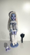 Mattel Monster High Puppe Abbey Bominable First Wave 2011 mit Zubehör