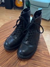 Solovair Black Greasy 8 Eye