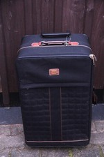 großer Reisekoffer schwarz